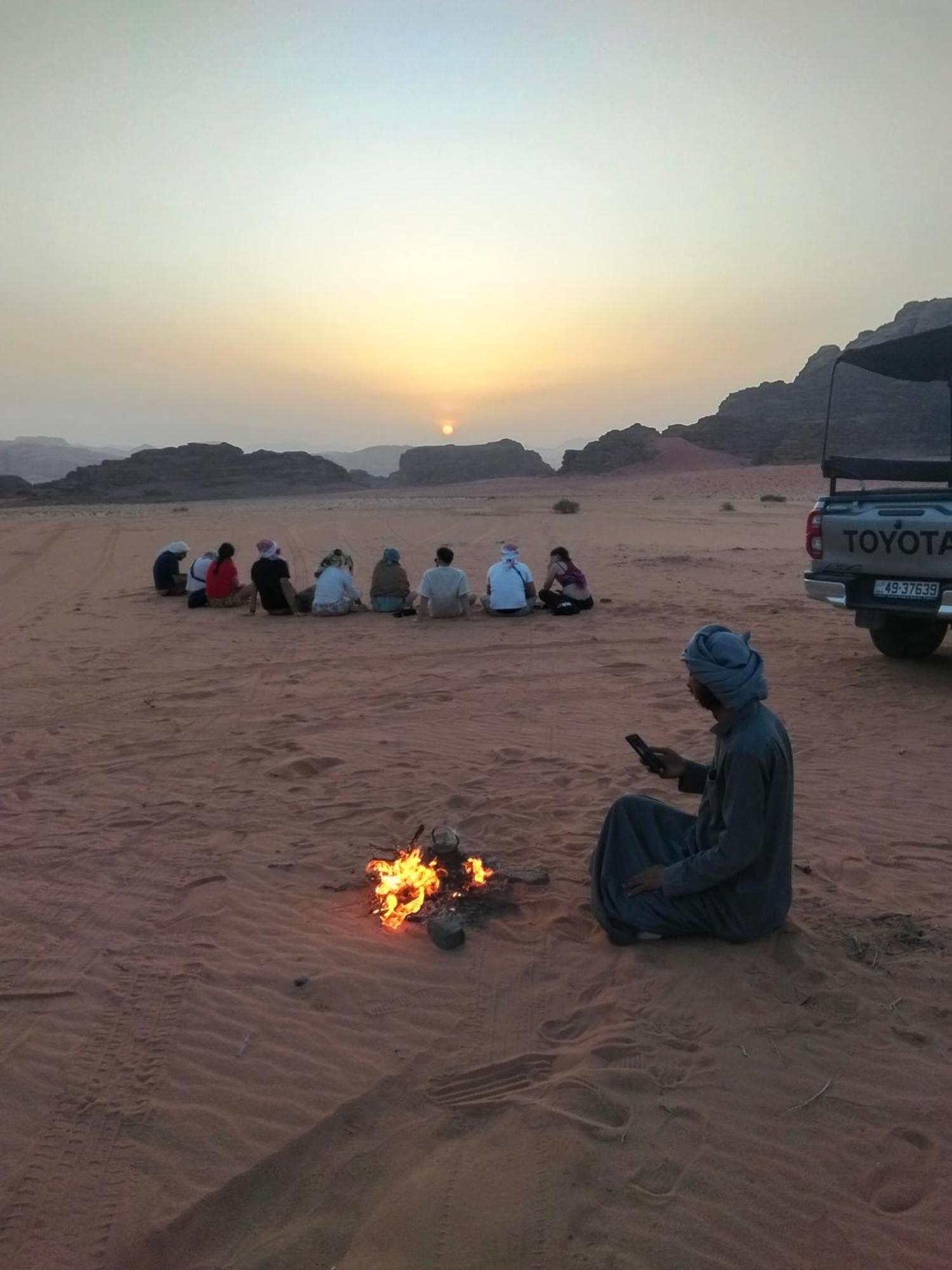 Black Irish Camp And Tours Wadi Rum Exterior foto
